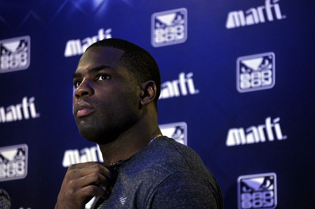 邮报：马杜埃凯因训练问题被多次警告，马雷斯卡非常看重训练表现.